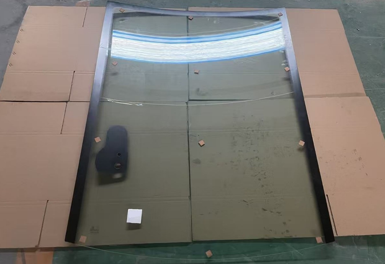 Стекло заднее CDM84C